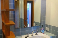 Bathroom-at-The-Loft-Noosa-Sound